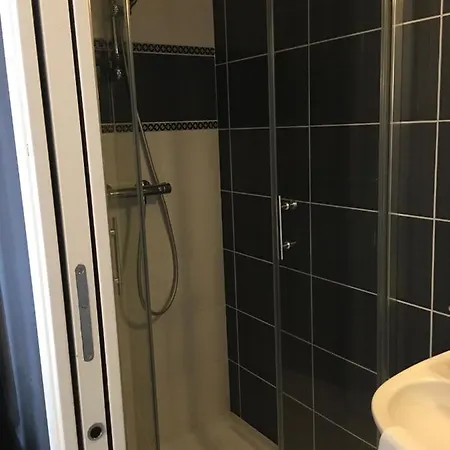 Le Grillon Hotel Pontorson