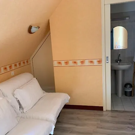 Hotel Le Grillon *