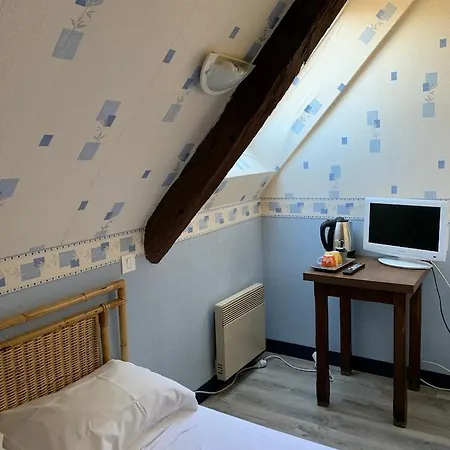 Hotel Le Grillon *