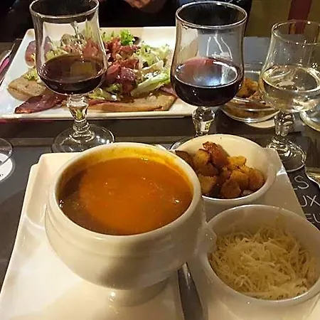 Le Grillon Hotel Pontorson