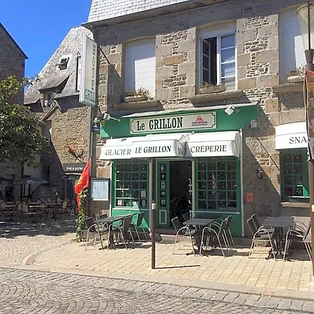 Le Grillon Hotel *