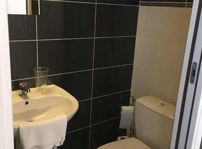 Le Grillon Hotel Pontorson