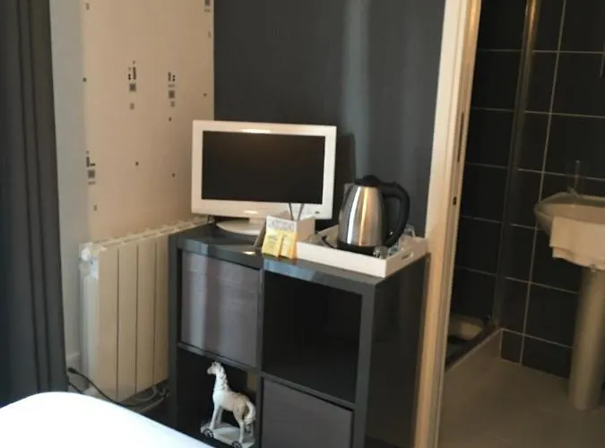 Le Grillon * Pontorson