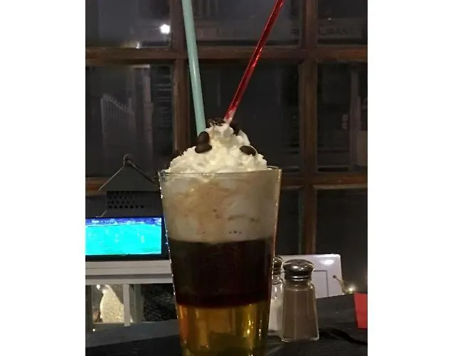 Le Grillon Hotel Pontorson